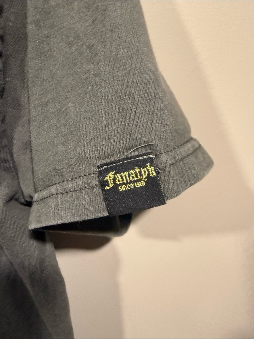 Fanatics faded black Short Sleeve y2k Tee with White Chain & Cross Graphic image 3
